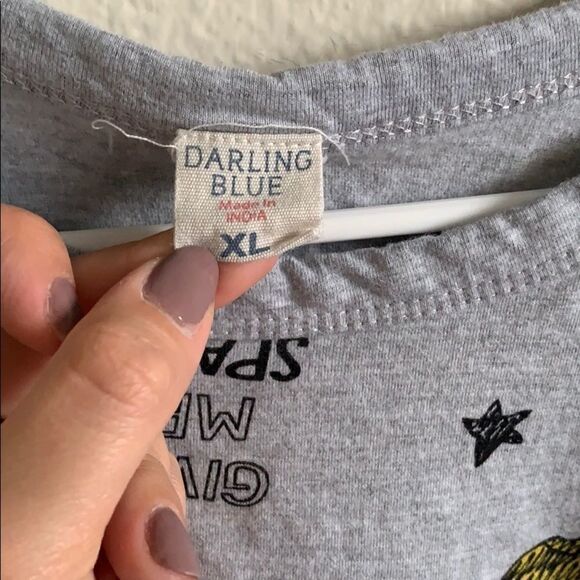 š¹4/$25Ā āGiveāMeāSpaceāāGraphicāT-shirt - Picture 4 of 6
